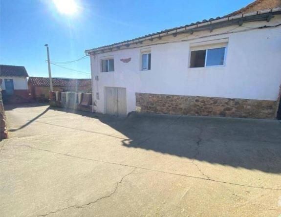 5 Schlafzimmer Haus in Garrafe de Torio, Spain, Nr. 107737