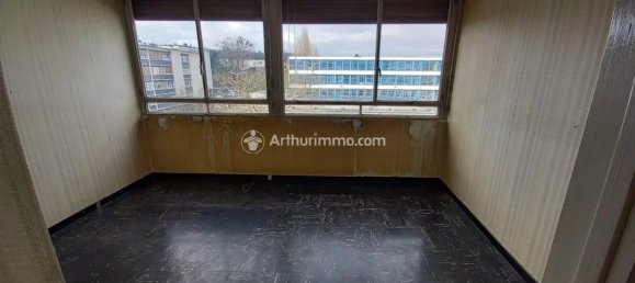 Apartamento de 2 dormitorios en Sarcelles, France No. 166647 9