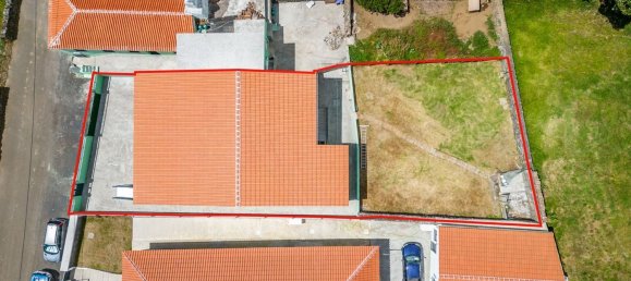 3 bedrooms House in Angra do Heroismo, Portugal No. 35499 4