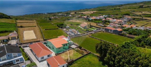 3 bedrooms House in Angra do Heroismo, Portugal No. 35499 24