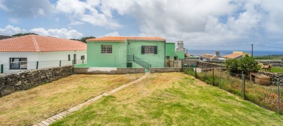 3 bedrooms House in Angra do Heroismo, Portugal No. 35499 28