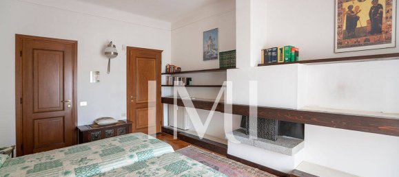 4 bedrooms Apartment in Milan, Italy No. 295737 11