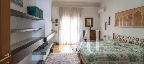 4 bedrooms Apartment in Milan, Italy No. 295737 43