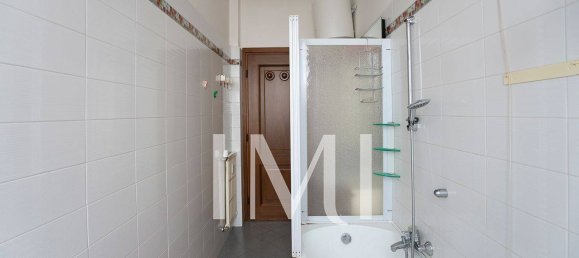 4 bedrooms Apartment in Milan, Italy No. 295737 15