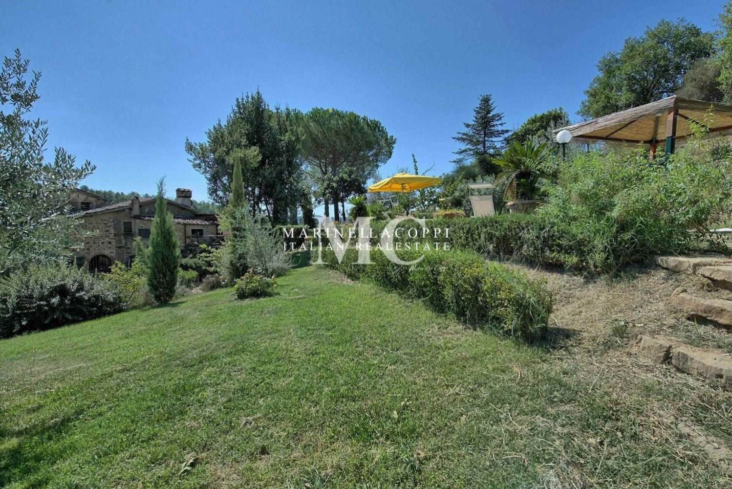 6 rooms House in Greve in Chianti, Italy No. 192515