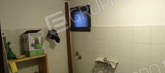 3 rooms House in Fagnano Olona, Italy No. 8921 8