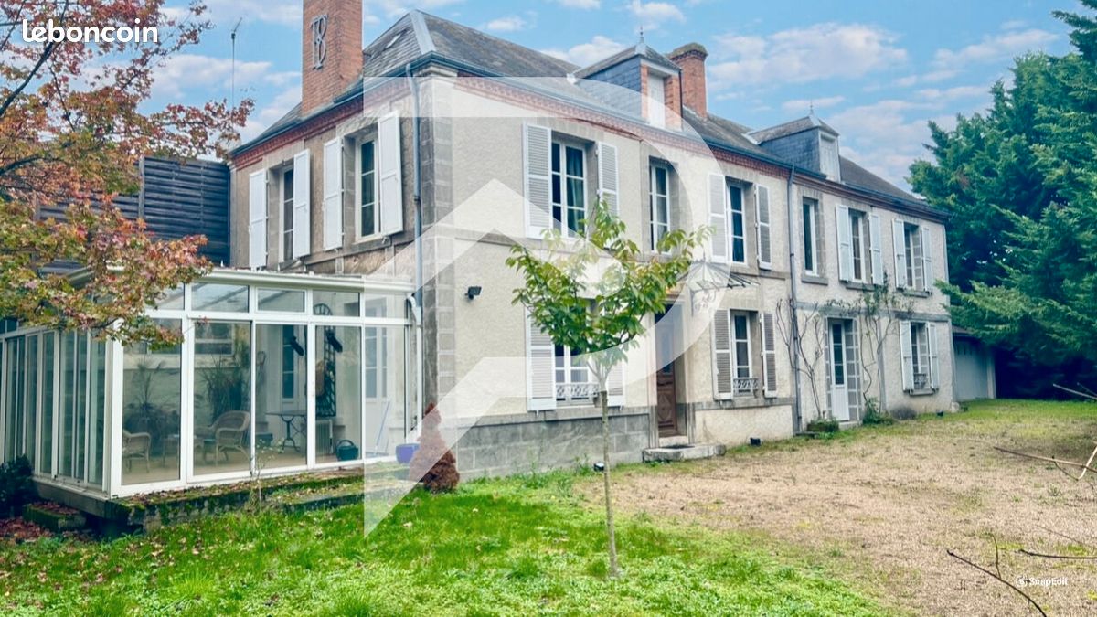 5 bedrooms House in Beaugency, France No. 161247