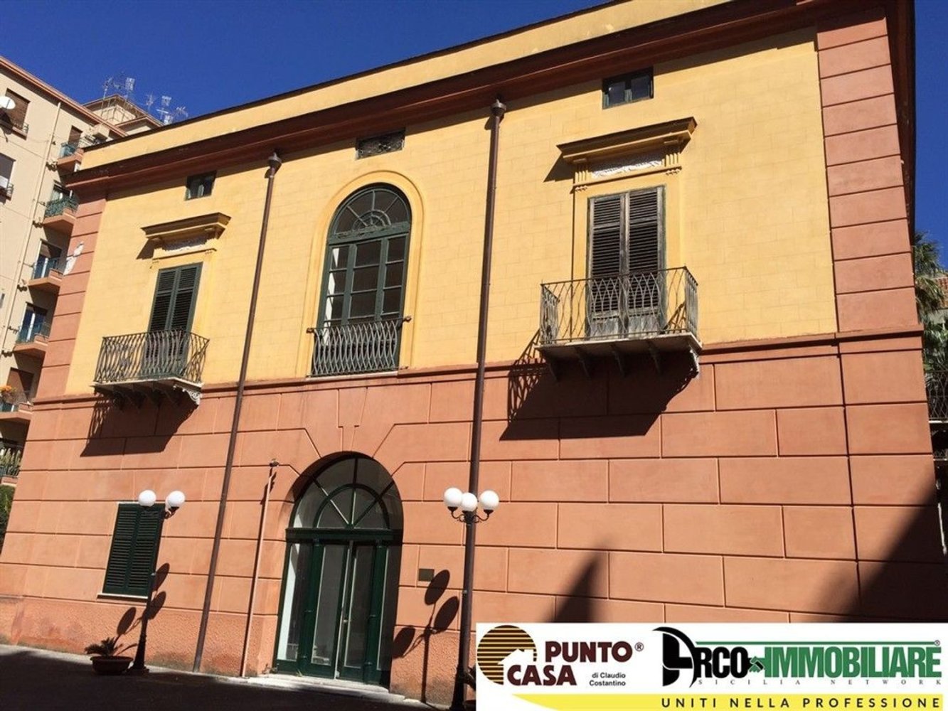 9 bedrooms Apartment in Palermo, Italy No. 321984