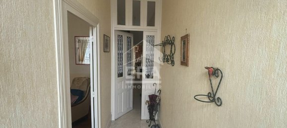 4 bedrooms House in Chateauroux, France No. 76258 6