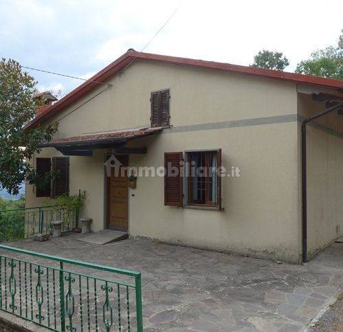 Villa de 5 divisões em Chiusi della Verna, Italy N.º 108854