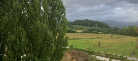 5 rooms Apartment in Bibbiena, Italy No. 198917 2