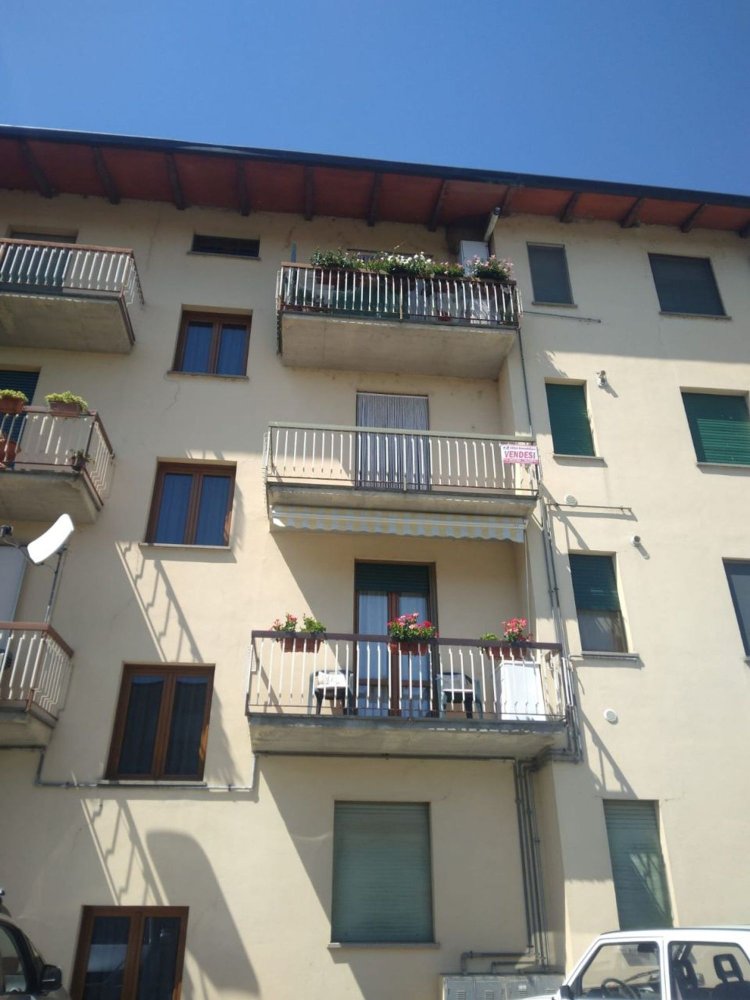 5 rooms Apartment in Bibbiena, Italy No. 198917