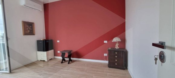 3-salle Appartement à Marino, Italy No. 22164 7