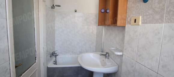 2 rooms Apartment in Turin, Italy No. 115074 4