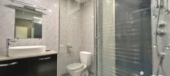 1 bedroom Apartment in Reims, France No. 52100 5