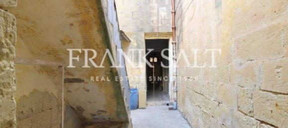3 bedrooms Townhouse in Qrendi, Malta No. 1814 3