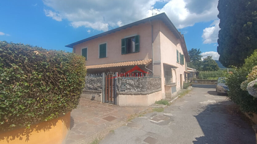 Apartamento de 2 dormitorios en Grottaferrata, Italy No. 292767