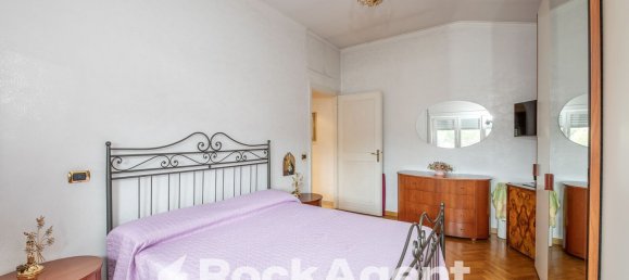 2 bedrooms Apartment in Rome, Italy No. 350434 15