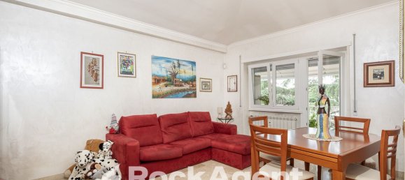 2 bedrooms Apartment in Rome, Italy No. 350434 3