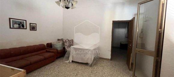 4 Schlafzimmer Haus in Marsala, Italy, Nr. 379852 14