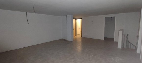 6 chambres Appartement à Bovisio Masciago, Italy No. 281714 17