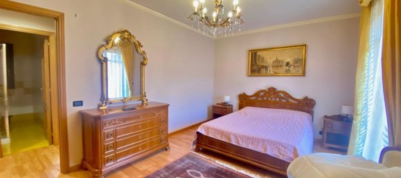 7غرفة منزل في Giarre, Italy رقم 77116 15