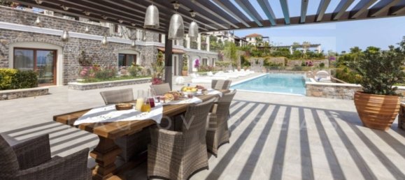 5 bedrooms Villa in Heraklion, Greece No. 352 6