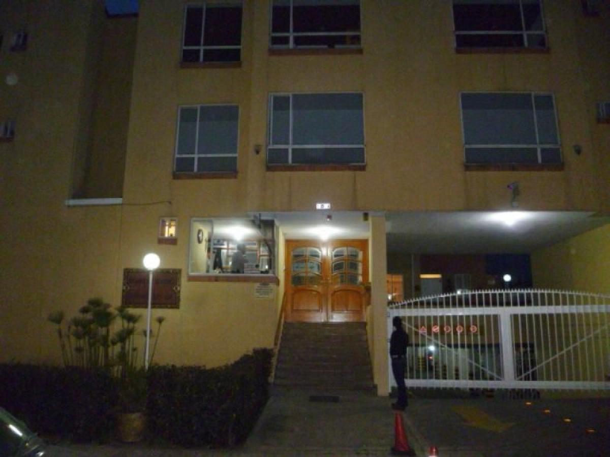 3 bedrooms House in Bogota, Colombia No. 11756