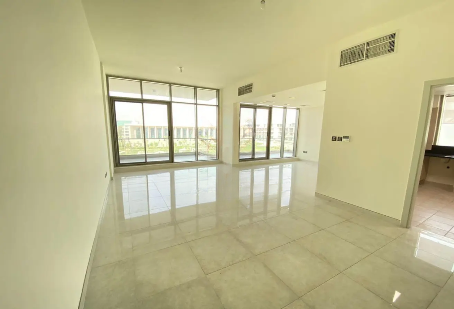 3 bedrooms Apartment in Dubai, UAE No. 21069