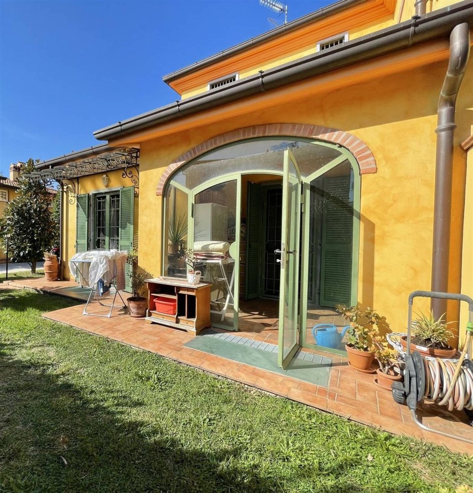 5غرفة منزل في Castelnuovo Magra, Italy رقم 91649