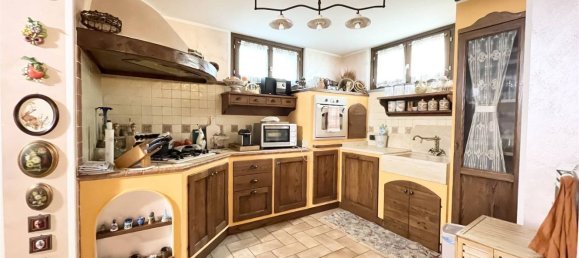 5غرفة منزل في Castelnuovo Magra, Italy رقم 91649 12