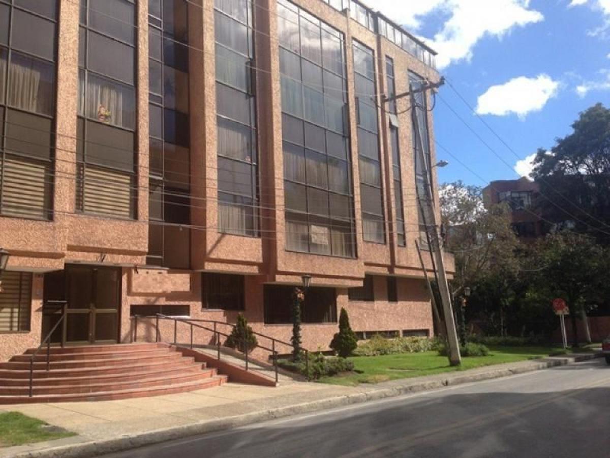 3 bedrooms House in Bogota, Colombia No. 14434