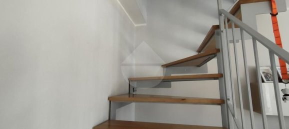 Ático de 4 habitaciónes en L'Aquila, Italy No. 69296 11