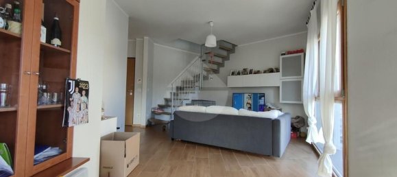 Ático de 4 habitaciónes en L'Aquila, Italy No. 69296 3