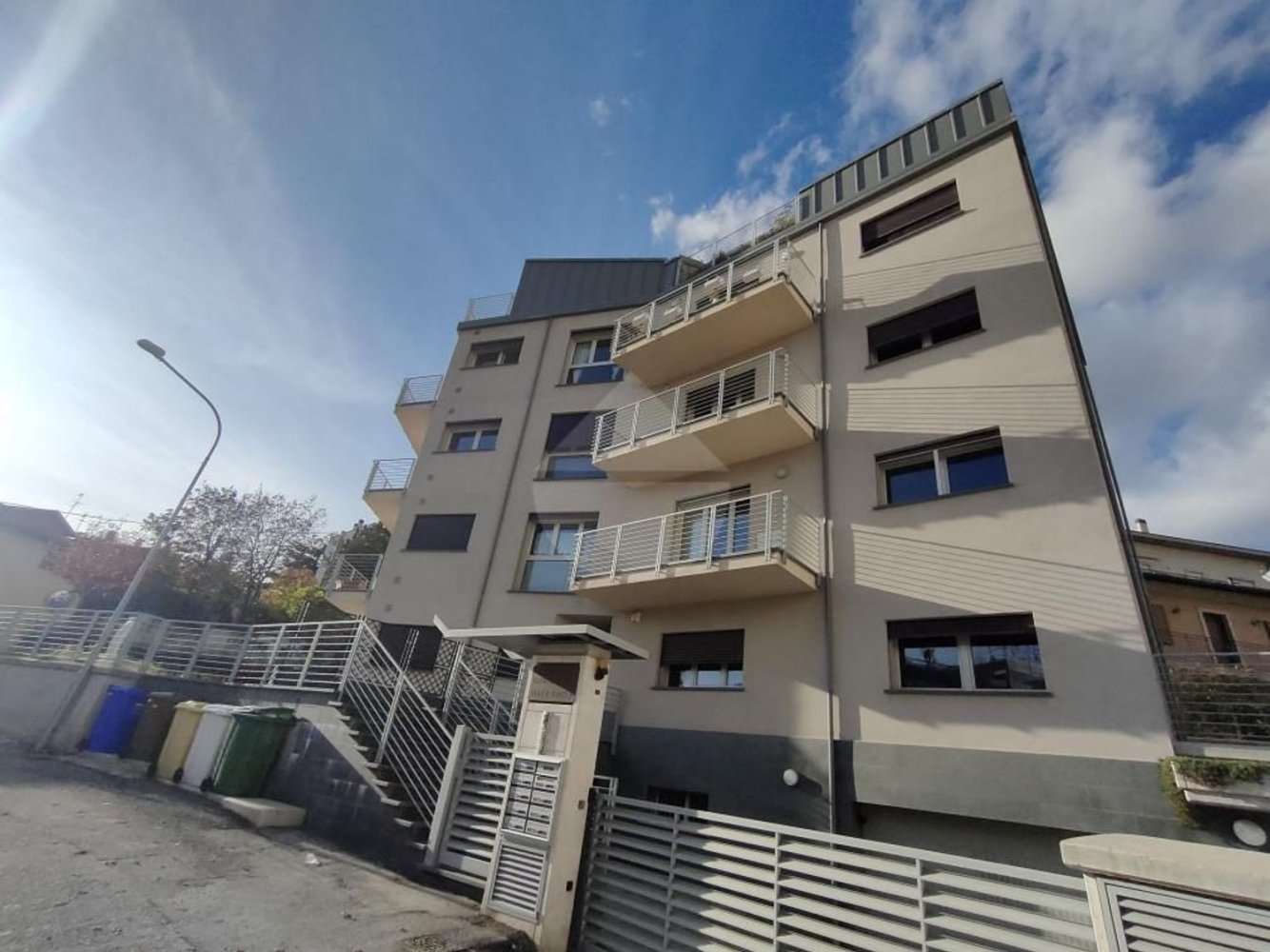 Ático de 4 habitaciónes en L'Aquila, Italy No. 69296