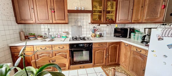 3 bedrooms House in Orleans, France No. 84222 4