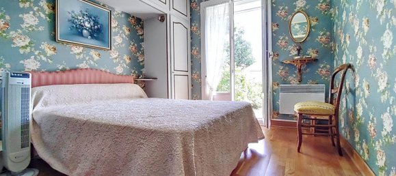 3 bedrooms House in Orleans, France No. 84222 11