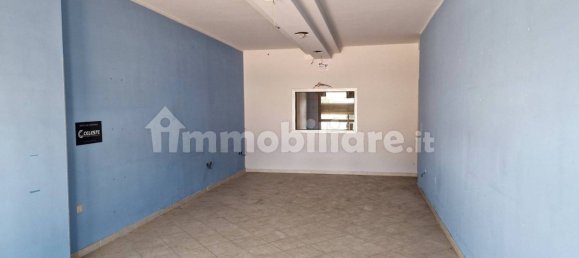 Propiedad comercial de 2 habitaciónes en Santa Maria Capua Vetere, Italy No. 280607 2