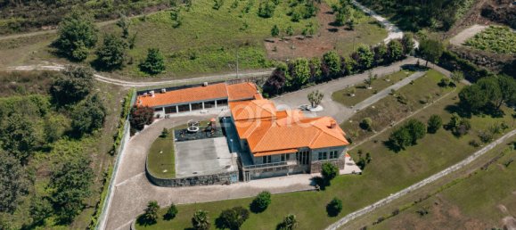 4 bedrooms House in Guimaraes, Portugal No. 15096 2