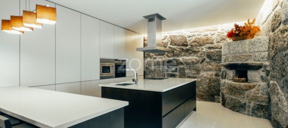 4 bedrooms House in Guimaraes, Portugal No. 15096 15