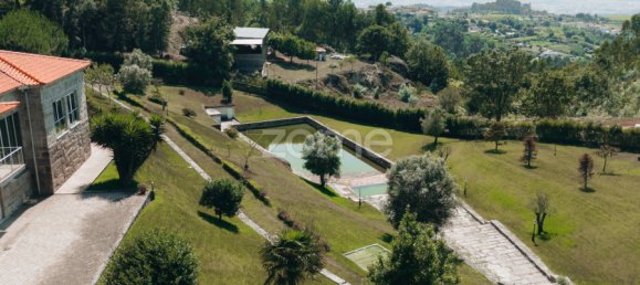 4 bedrooms House in Guimaraes, Portugal No. 15096 6