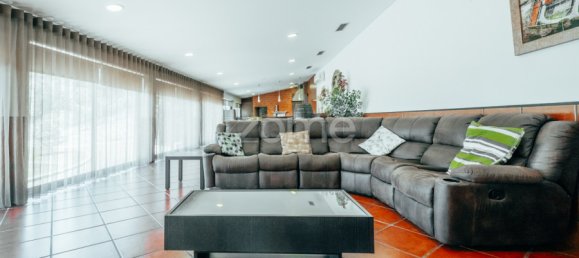 4 bedrooms House in Guimaraes, Portugal No. 15096 45