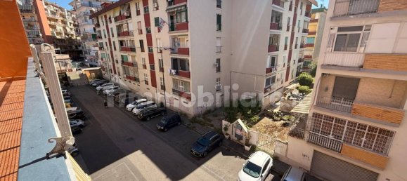 5 bedrooms Apartment in Naples, Italy No. 307769 6