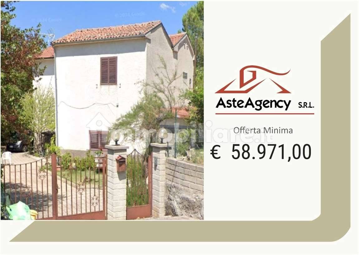 3 bedrooms Apartment in Capestrano, Italy No. 346894
