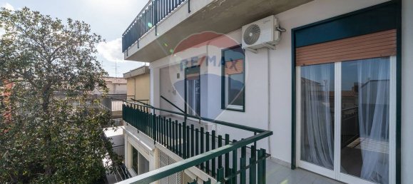 Квартира с 2 спальнями в Ачи Катена, Италия № 132640 9