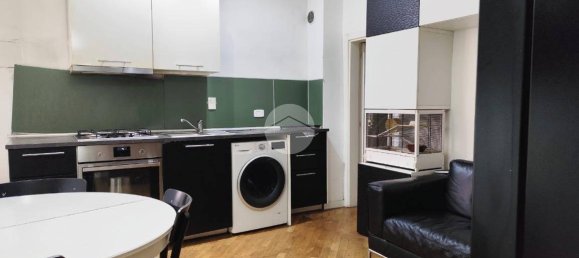 2 bedrooms Apartment in Florence, Italy No. 43979 6