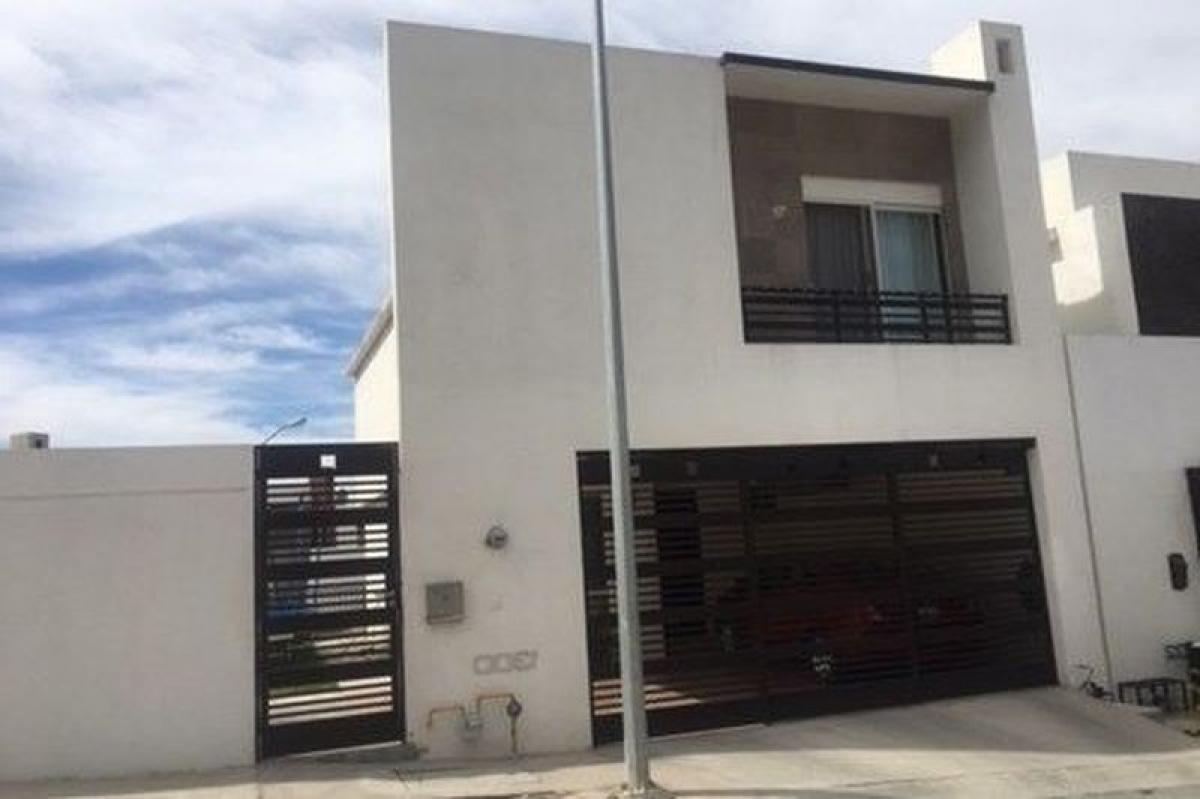 3 bedrooms House in Nuevo Leon, Mexico No. 152073