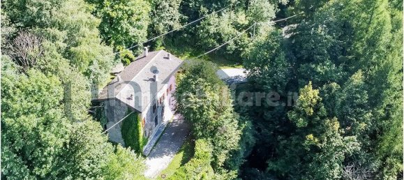 4 bedrooms House in Bellano, Italy No. 337528 6