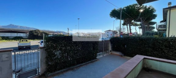 7 rooms Villa in Camaiore, Italy No. 193415 4