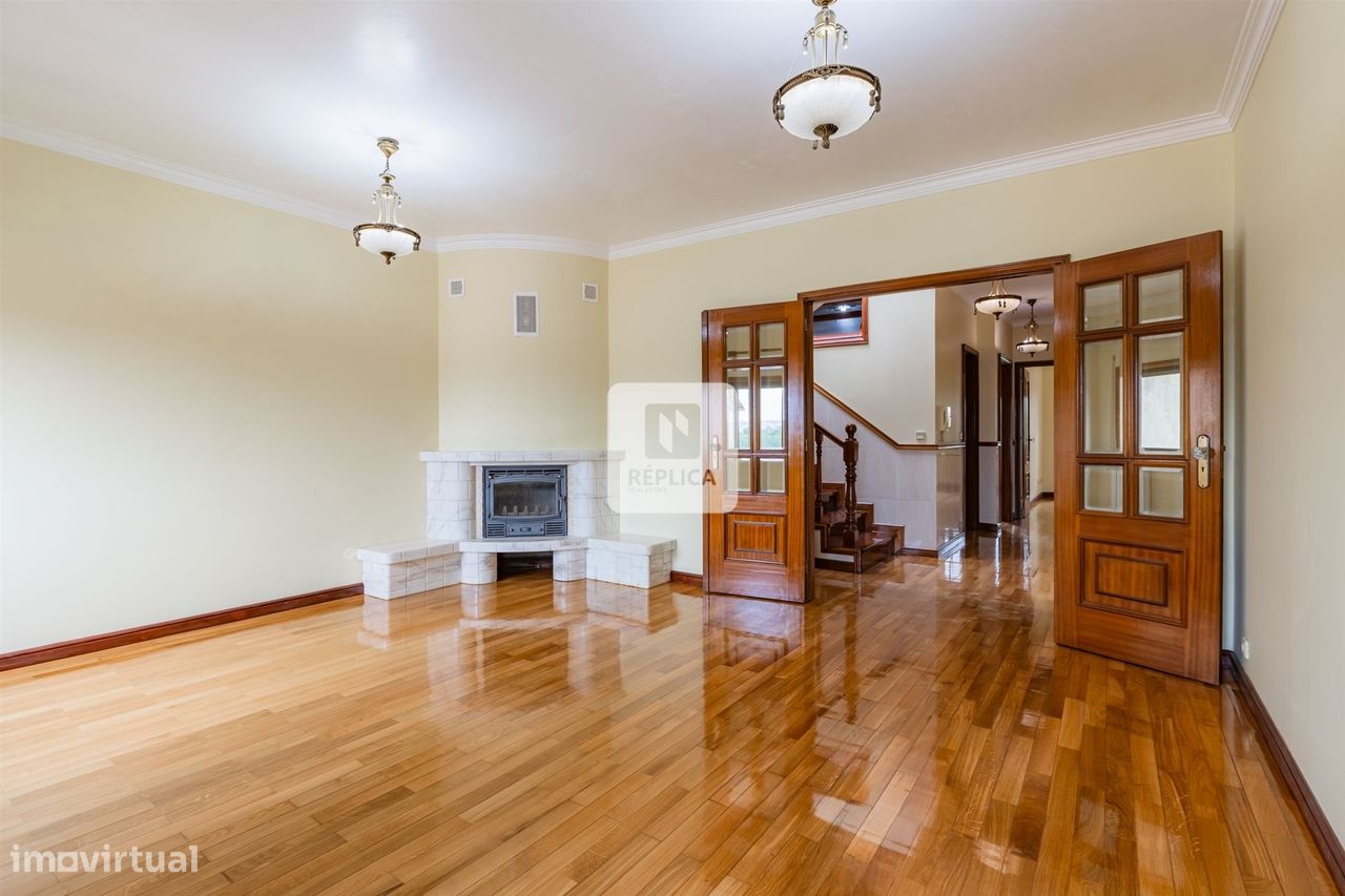 3 bedrooms House in Porto, Portugal No. 297964